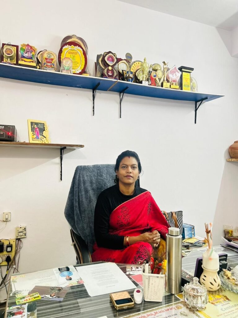 Beena Pillai Chairman/Principal, SVHS